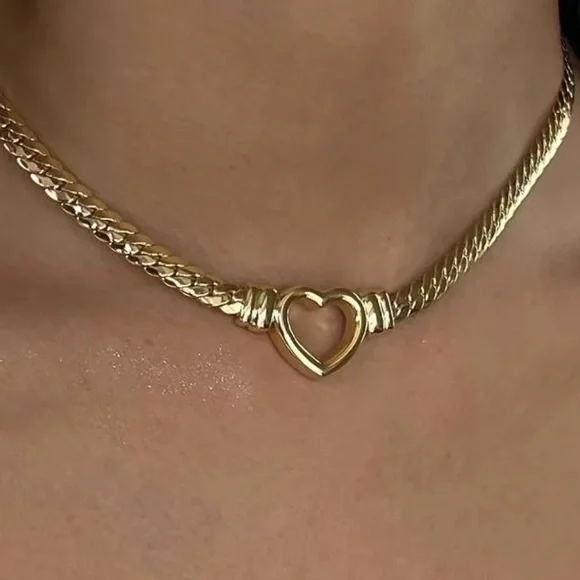 Waterproof heart snake gold plated necklace - Picture 4 of 5